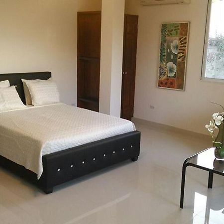 Sams Hotel 太子港 外观 照片