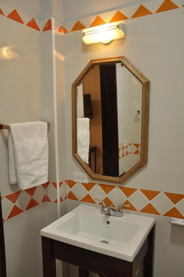 Sams Hotel 太子港 外观 照片